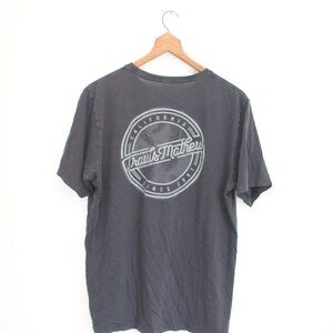 Travis Matthew black t shirt mens L